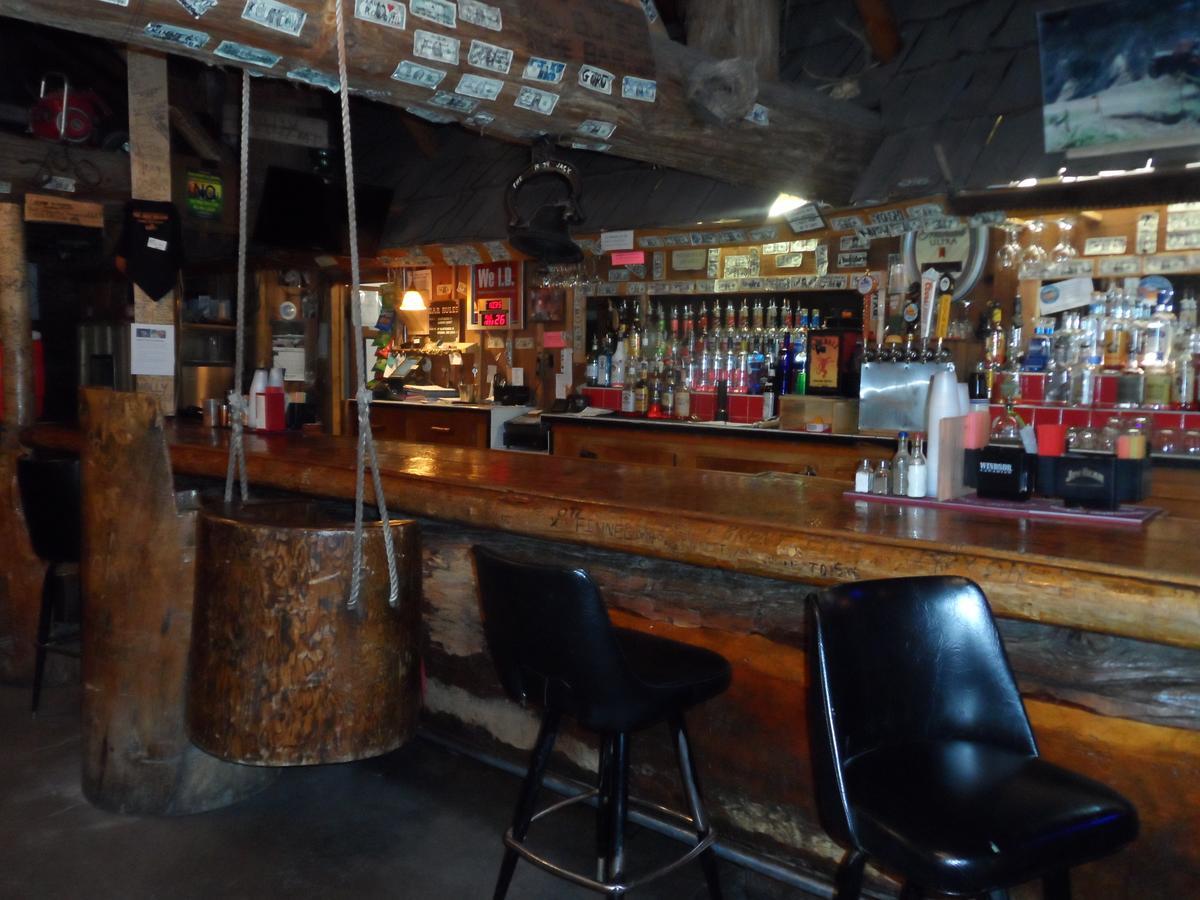 Motel The Jack Saloon à Lolo Extérieur photo